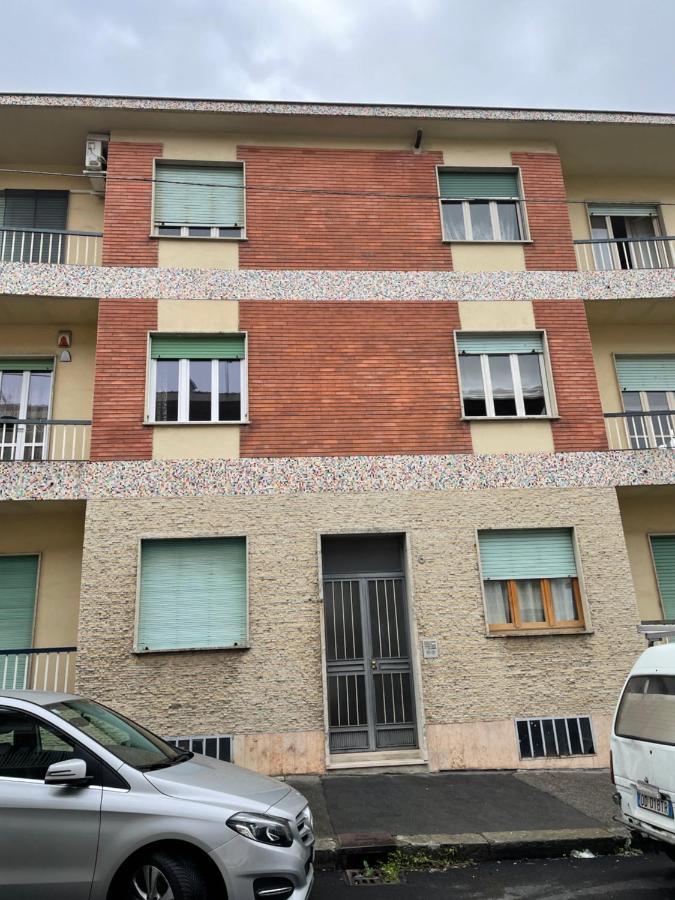 Zen Apartment Located In Turin Pre Hill Exterior photo